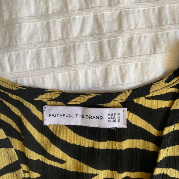 FAITHFULL THE BRAND Zebra Top - Picture 4 of 4